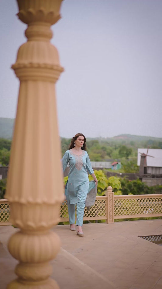 Women's SILK Embroidered Straight Kurta with Pant And JECKET BUTTI Printed Dupatta Sets